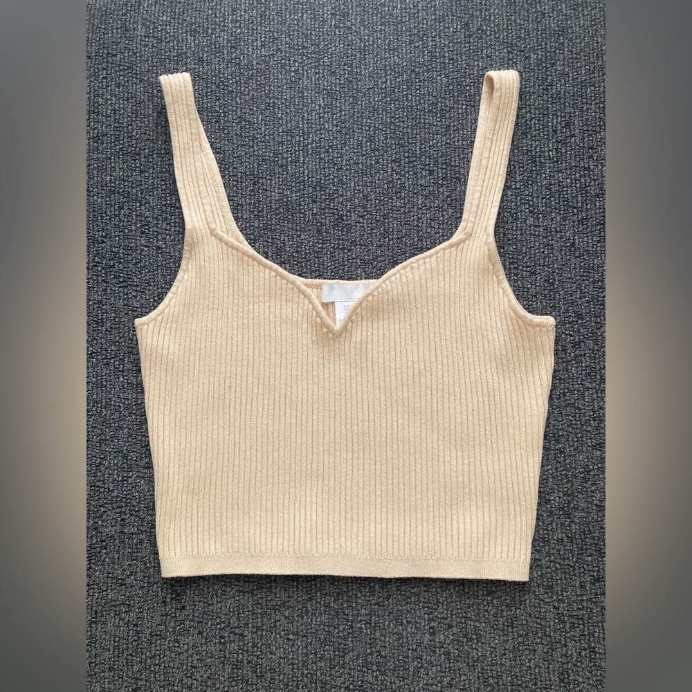 EUC H&M Crop Tank Top. Size Small.